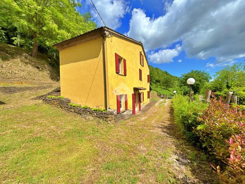 Casa indipendente in Via Provinciale, Montefiore Conca — foto 3 di 5