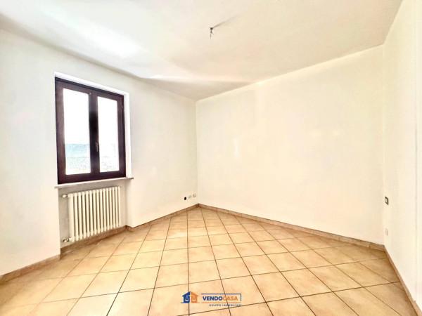 Trilocale in Via Vacca Maggiolini 3, Mombercelli
