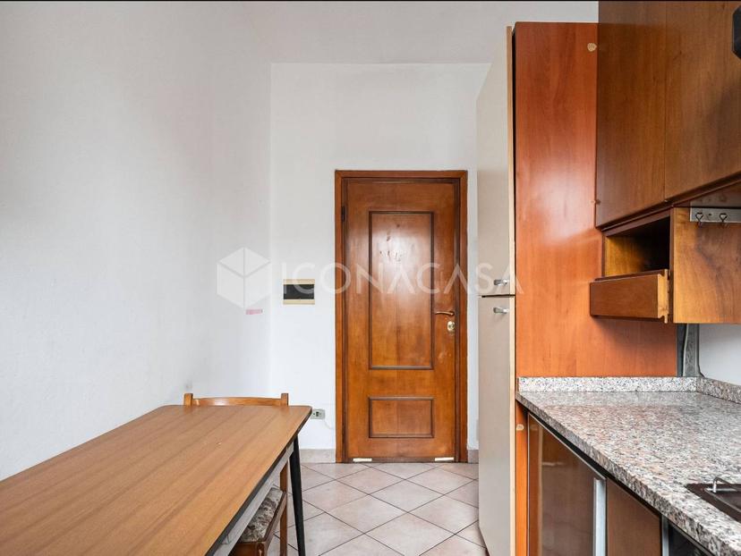 Monolocale in Via Luigi Cadorna 19, Carugo — foto 2 di 5