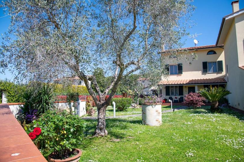 Villa, San Giuliano Terme — foto 2 di 5