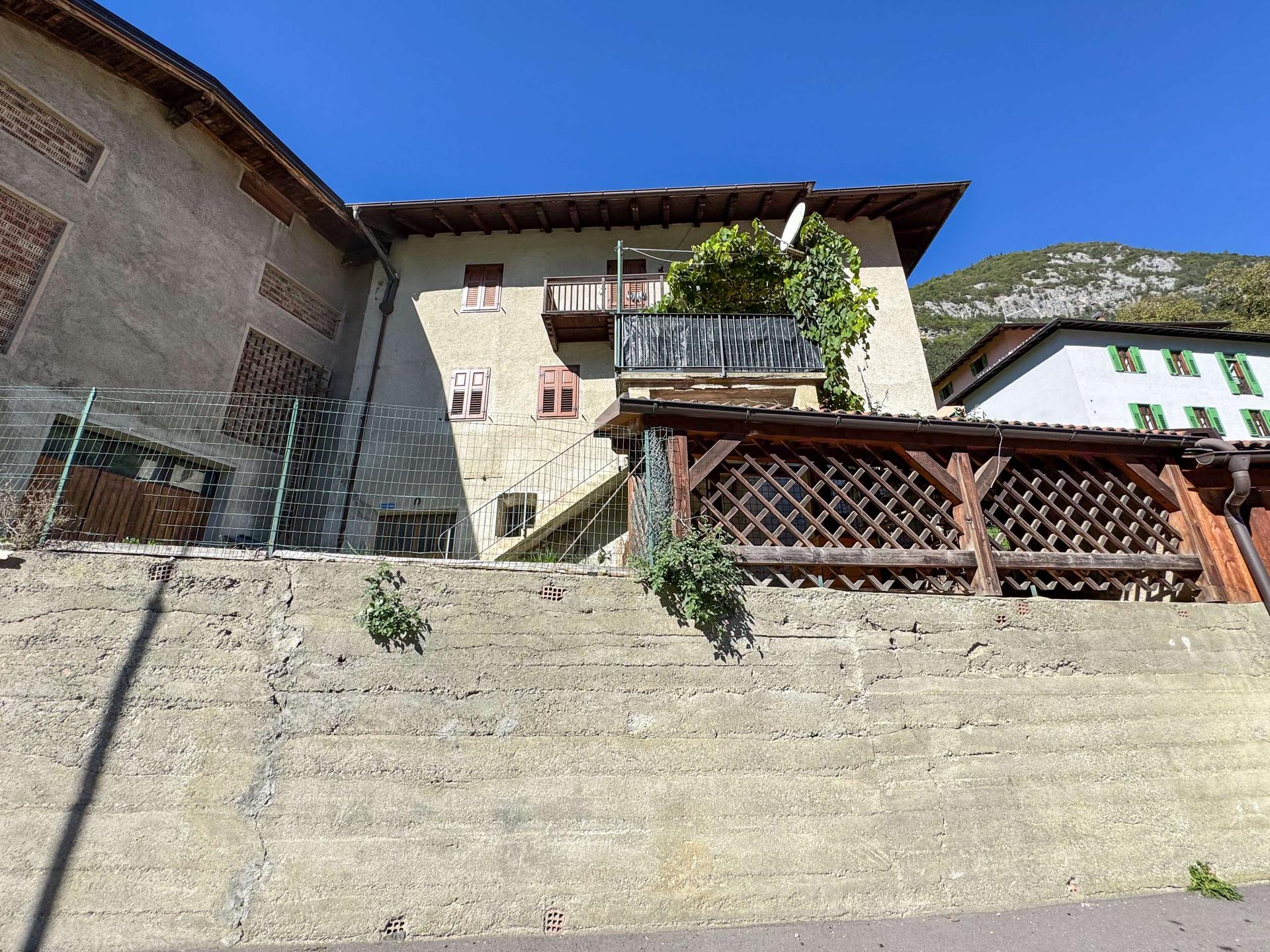 Villa in Via della Calcara 29, Caldes