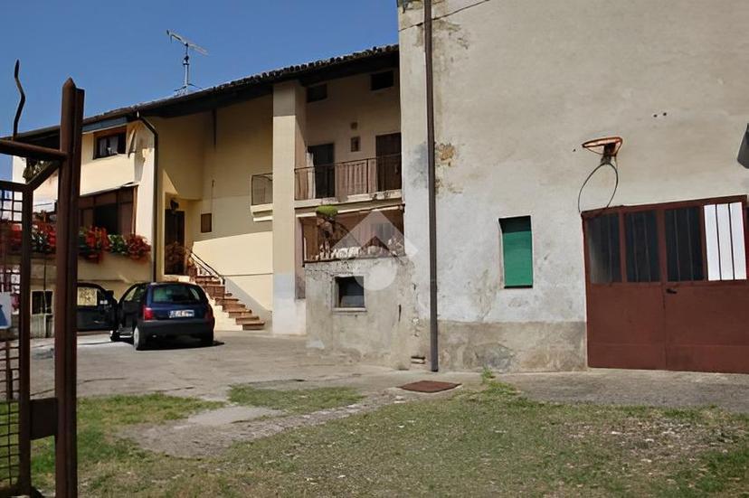 Rustico in Via Vicolo Serradini 1, Capriolo — foto 3 di 5