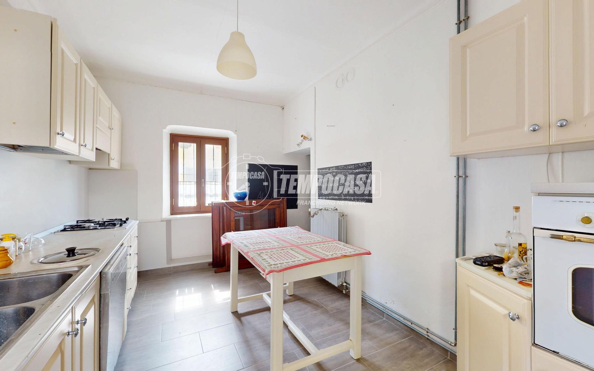 Villa a schiera in Via Oscar Milano 105, Sanfrè