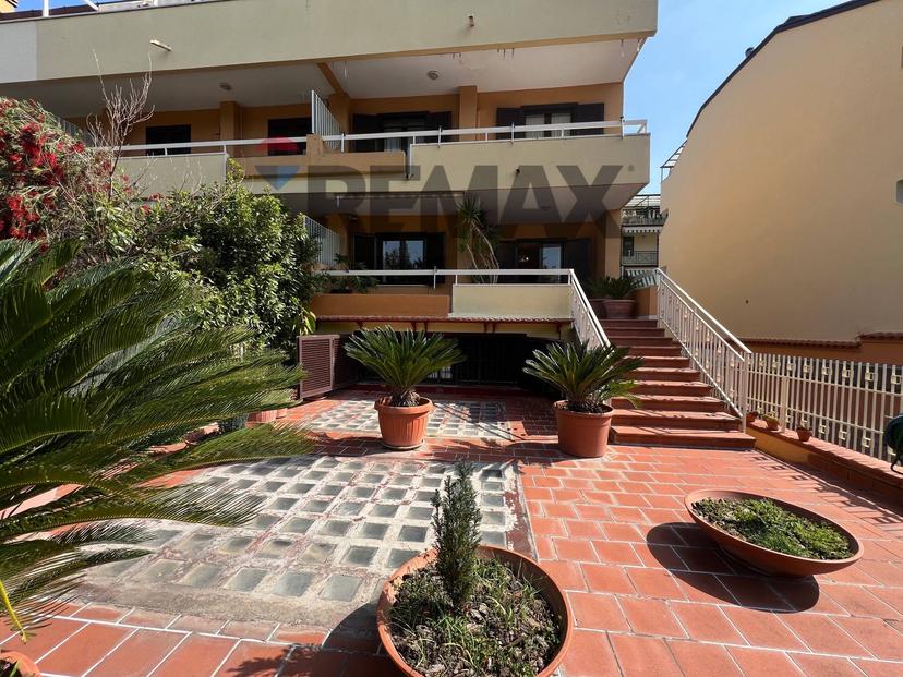 Villa a schiera in Gregorio Mendel 49, Caserta — foto 4 di 5