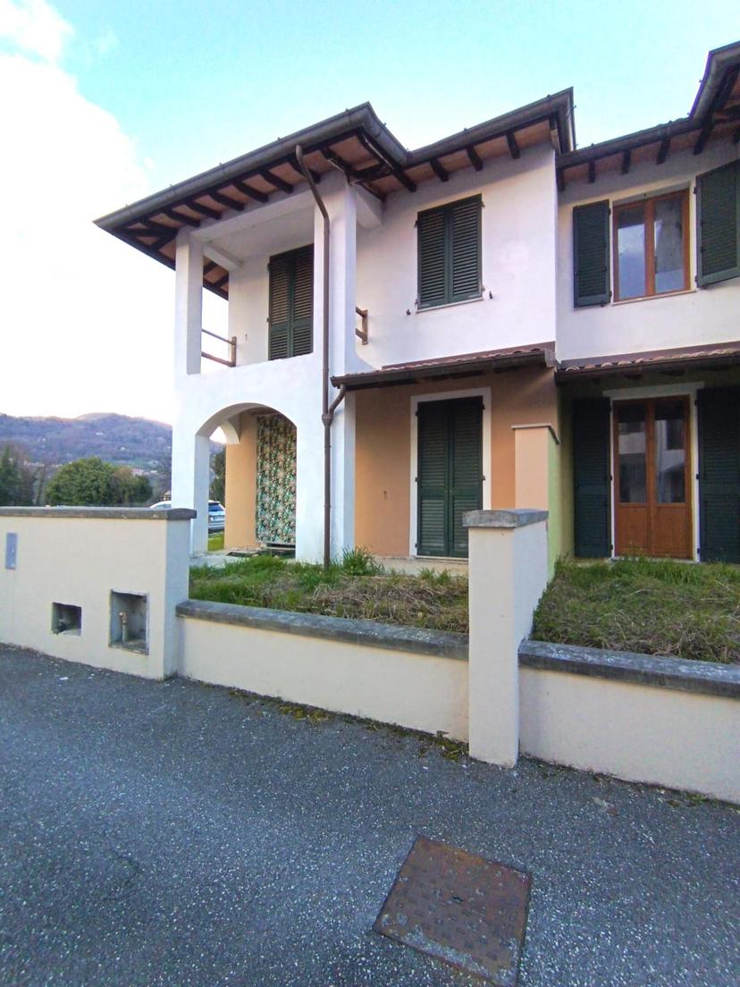 Villa bifamiliare, Barga — foto 2 di 5