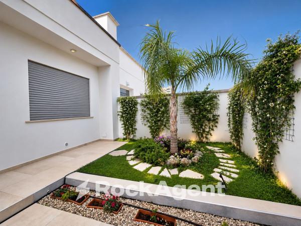 Villa in Via Don Tonino Bello, Presicce-Acquarica — foto 3 di 5