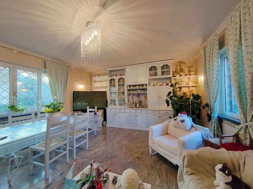 Villa unifamiliare in Via Romana Ovest, Montignoso — foto 2 di 5