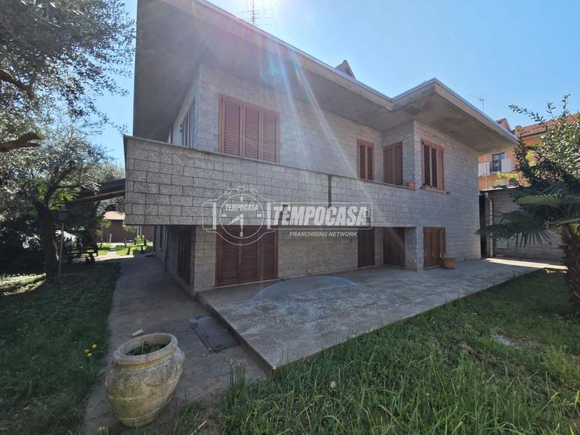Villa in Via Firenze 34, Canegrate