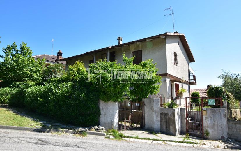 Casa indipendente in Via Beato Angelico 3, Porto San Giorgio