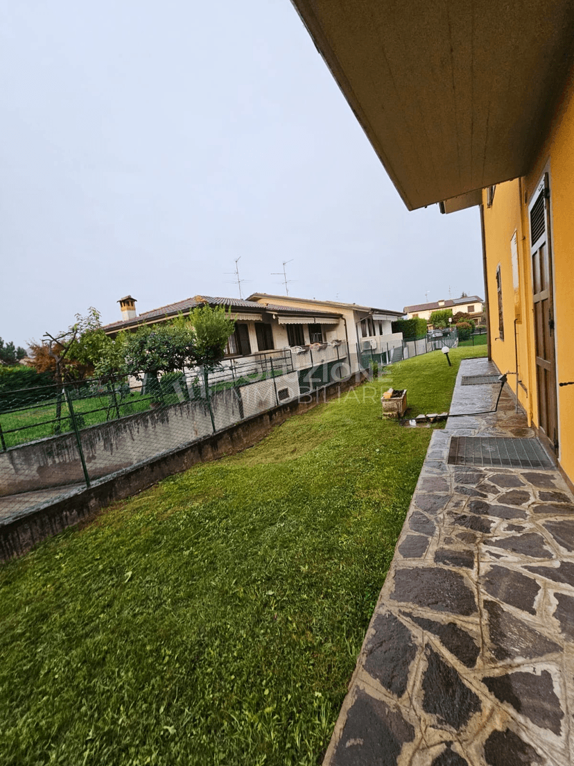 Quadrilocale in Via Aldo Moro 5, Pedrengo — foto 2 di 5