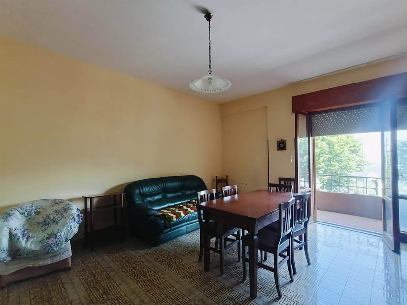 Trilocale in Via Giosuè Carducci, Chiusano di San Domenico — foto 3 di 5