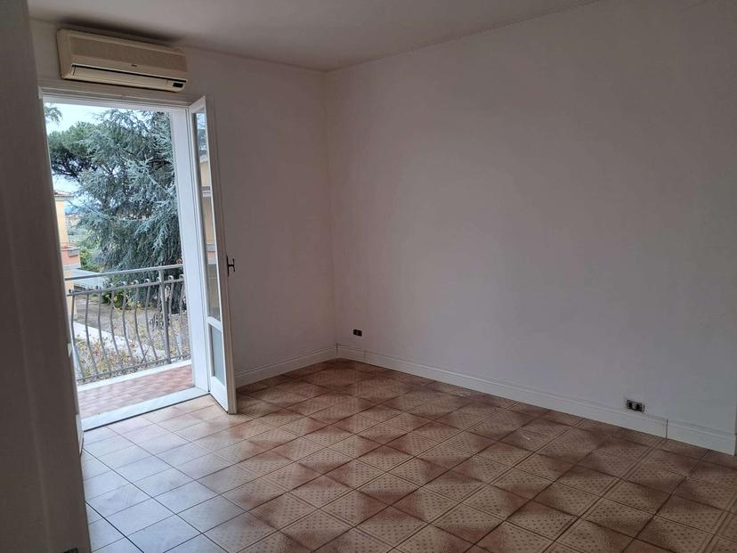 Villa unifamiliare in Via G. Merola, Sparanise — foto 4 di 5