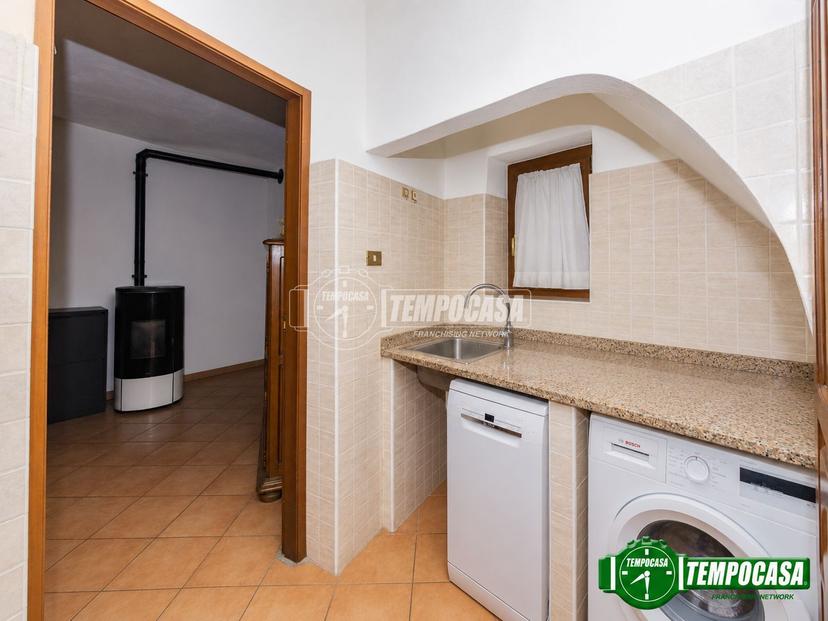 Villa in Via Andrea Costa, Sale — foto 4 di 5