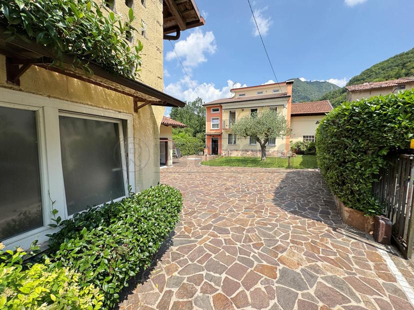 Casa indipendente in Contrada Zanchi di Novale 2, Valdagno — foto 4 di 5