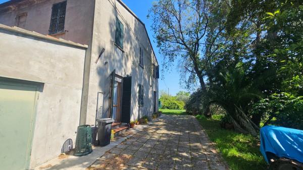 Casa colonica in Strada Madonna del Monte, Pesaro