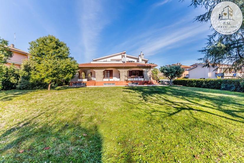 Villa, Rignano Flaminio — foto 3 di 5