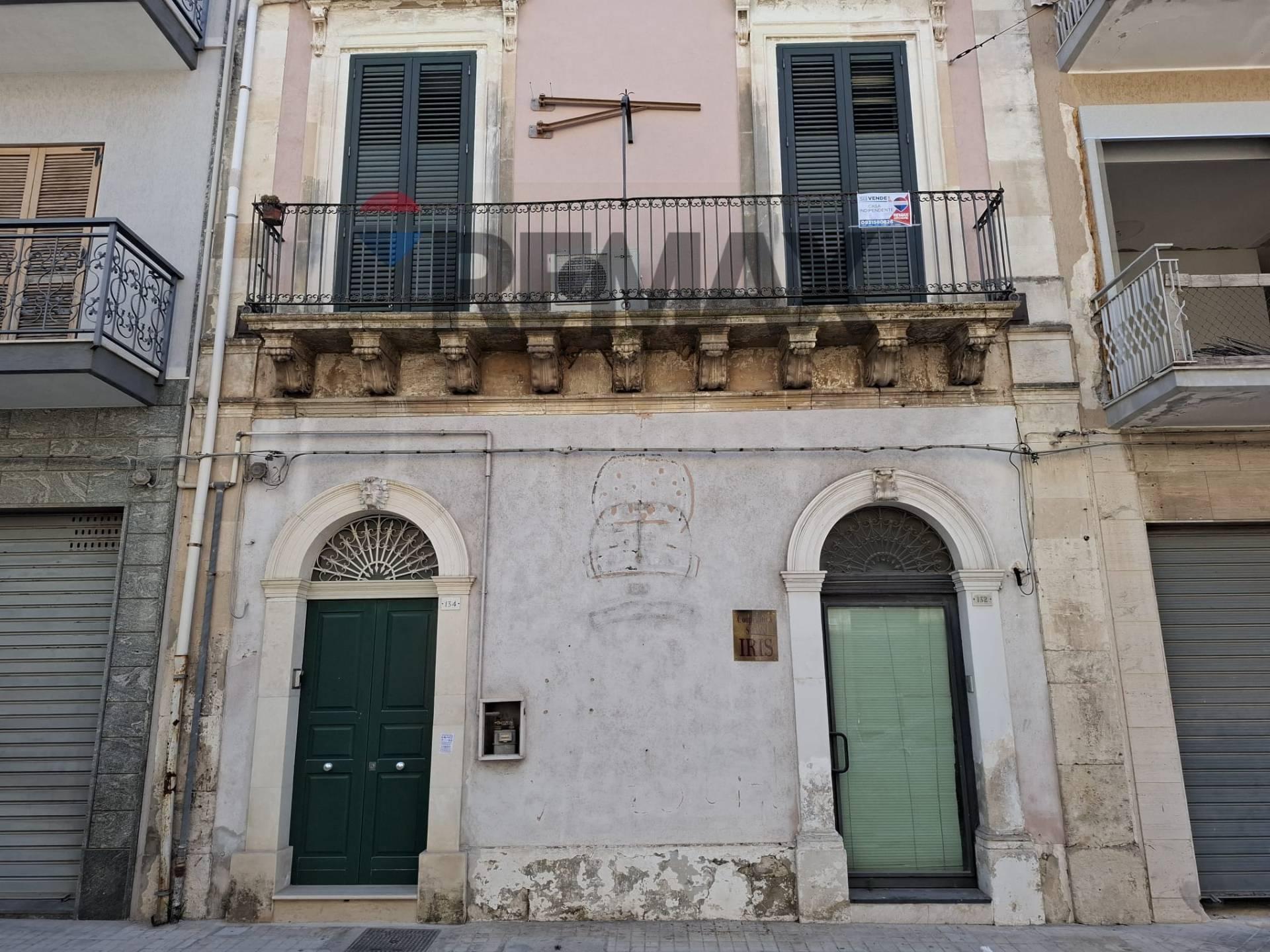 Casa indipendente in Via Archimede 134, Floridia