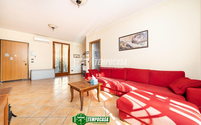 Villa a schiera in Via Sant'Antonio 15, Cavenago di Brianza — foto 4 di 5
