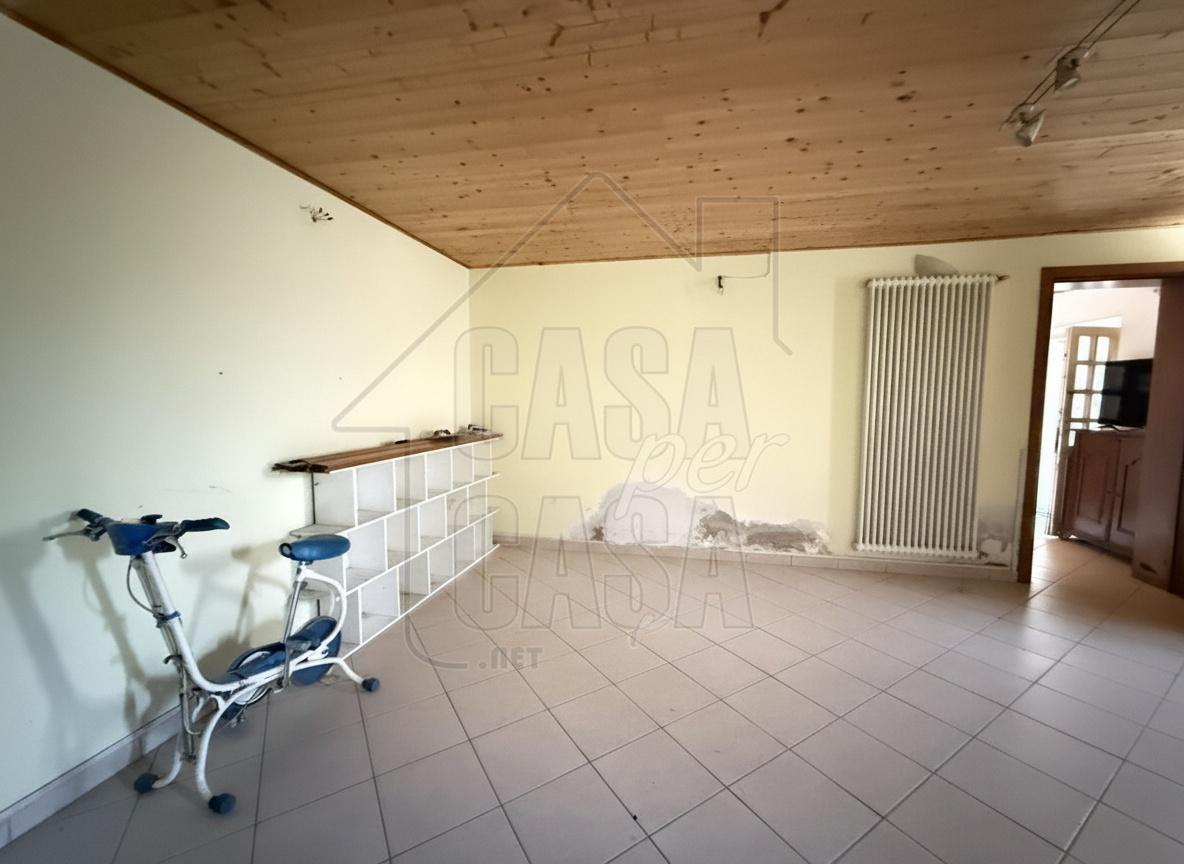 Casa indipendente in Via Garzaretta, Borgo Veneto