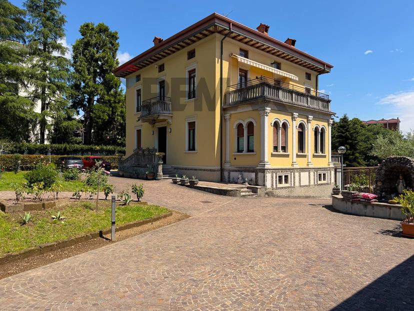 Villa in Viale Italia 18, Ponte San Pietro — foto 4 di 5