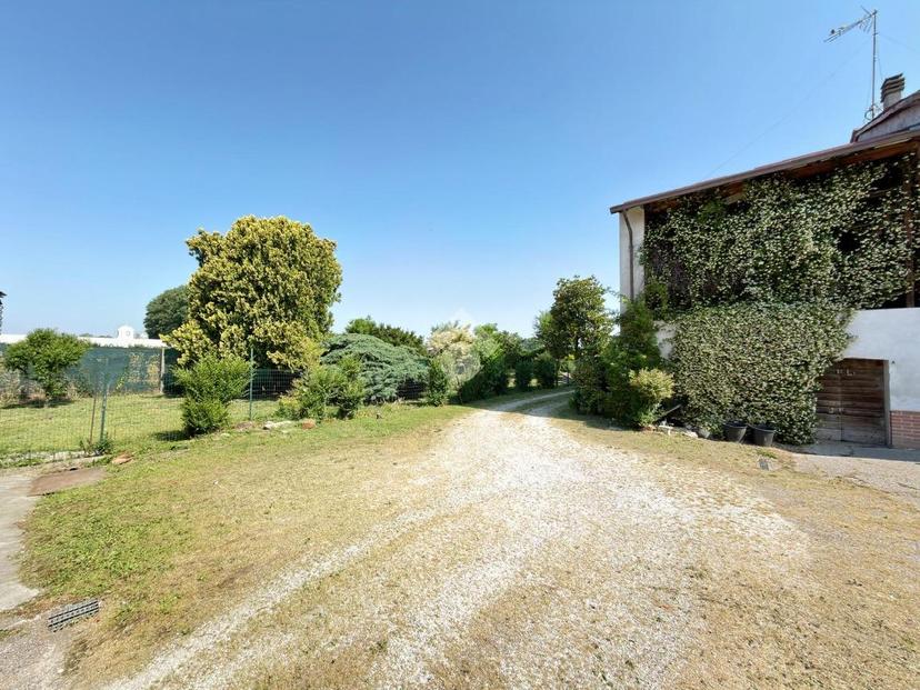 Casa indipendente, Castel Goffredo — foto 4 di 5