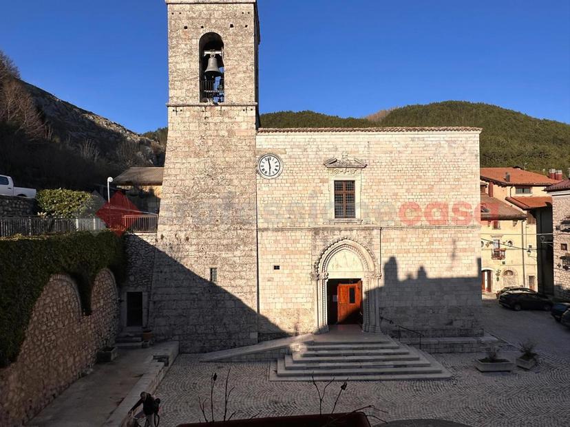 Trilocale in Piazza delle Chiesa 10, Pescasseroli — foto 3 di 5