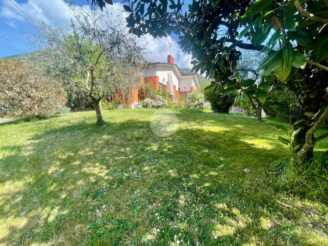 Villa in Via Cappuccini 14, Caprino Veronese
