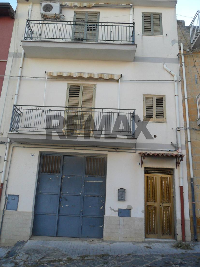 Casa indipendente in Via Sicilia 8-10, Pietraperzia — foto 3 di 5