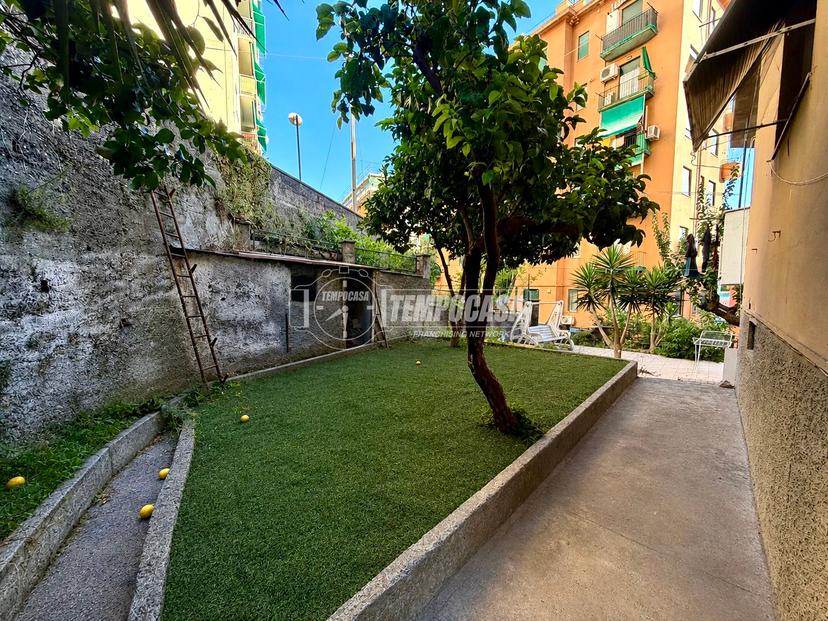 Quadrilocale in Via Lodovico Calda 28, Genova