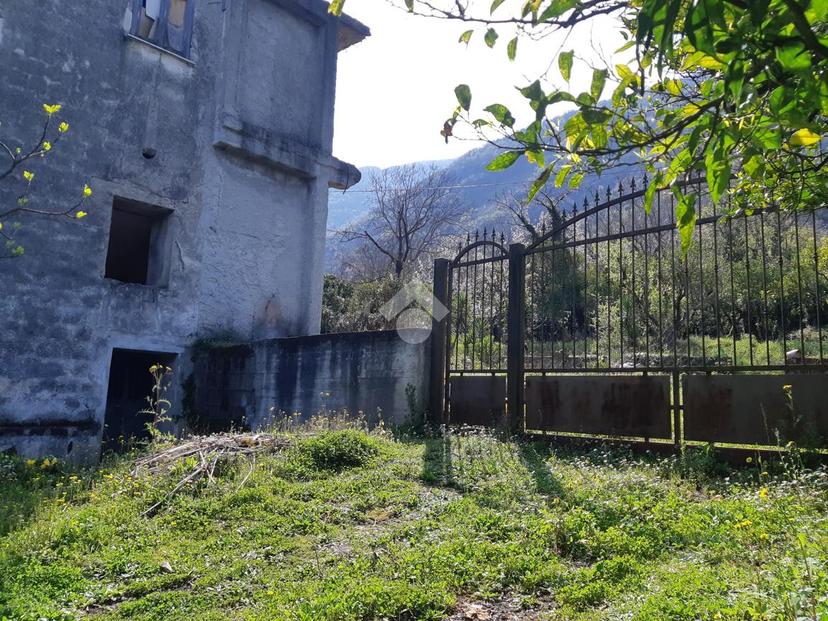 Villa in Via Alveo S. Nicola, Nocera Inferiore — foto 3 di 5