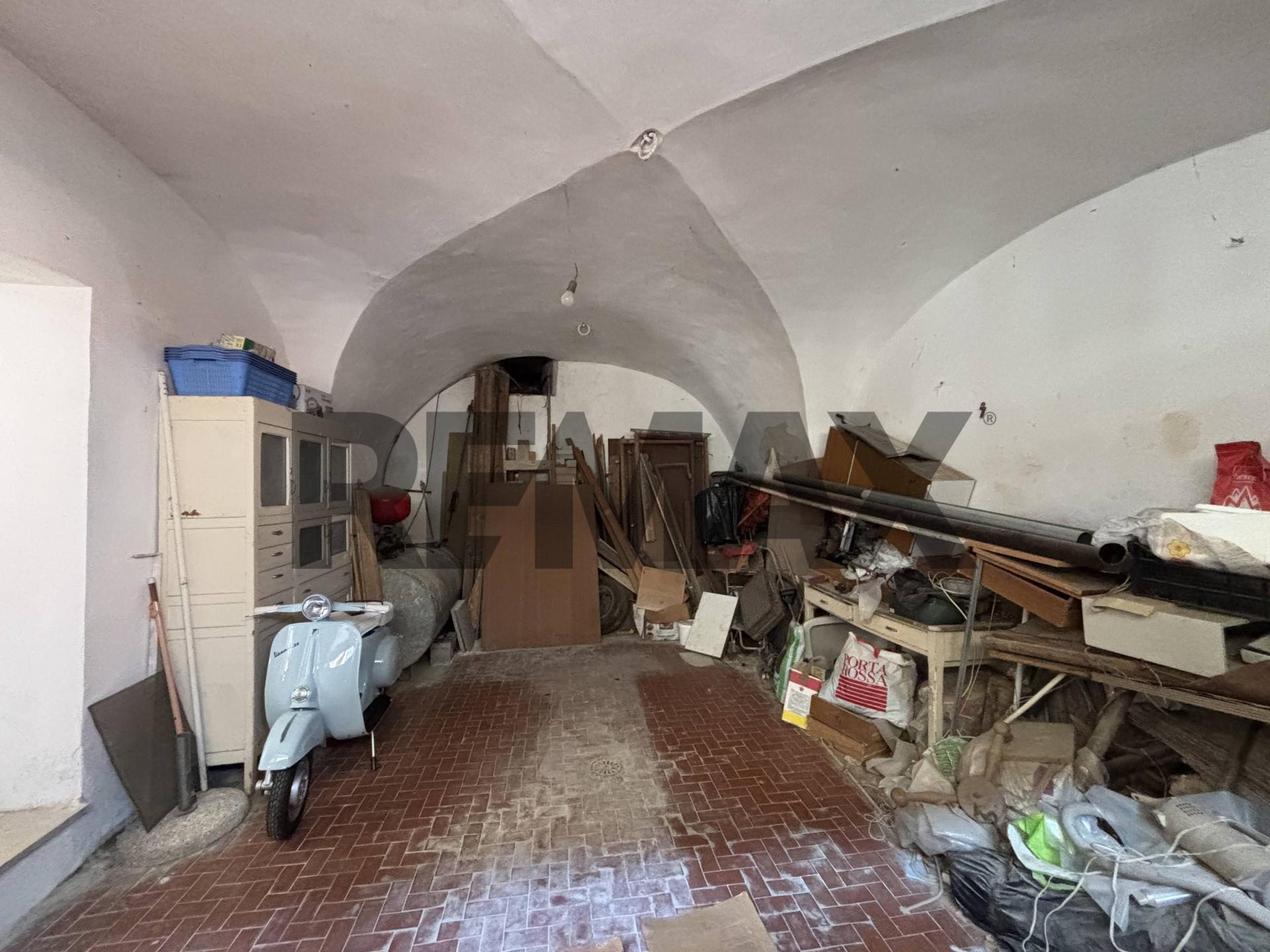 Casa indipendente in Corso Vittorio Emanuele Terzo 53, Pietradefusi