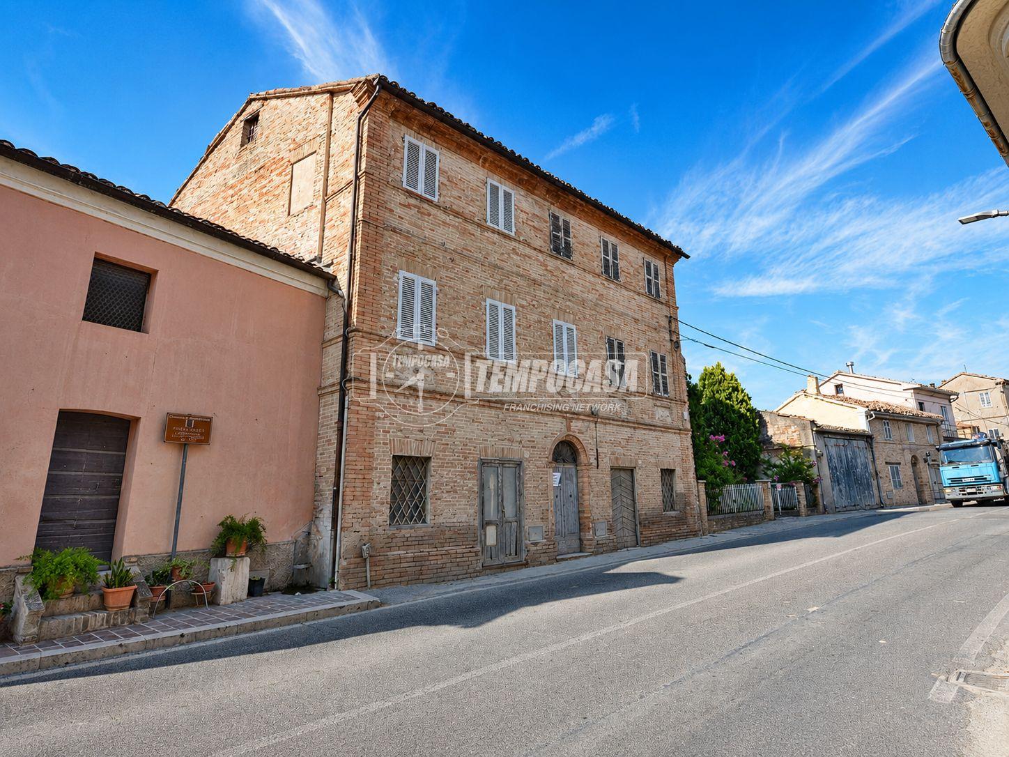 Appartamento in Via Giacomo Matteotti, Montefano