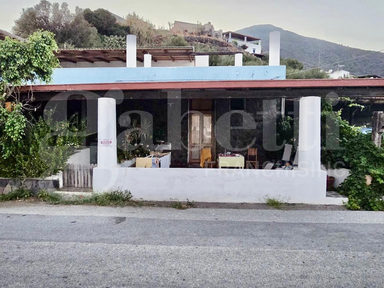 Terratetto unifamiliare in Via Umberto I 46, Santa Marina Salina
