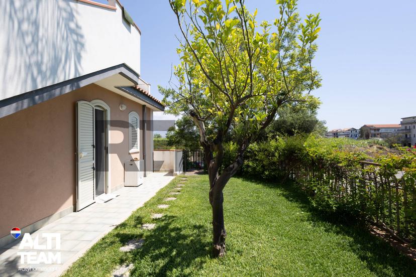 Villa a schiera in Via Dottor Mario Amato 5, Mascali — foto 3 di 5