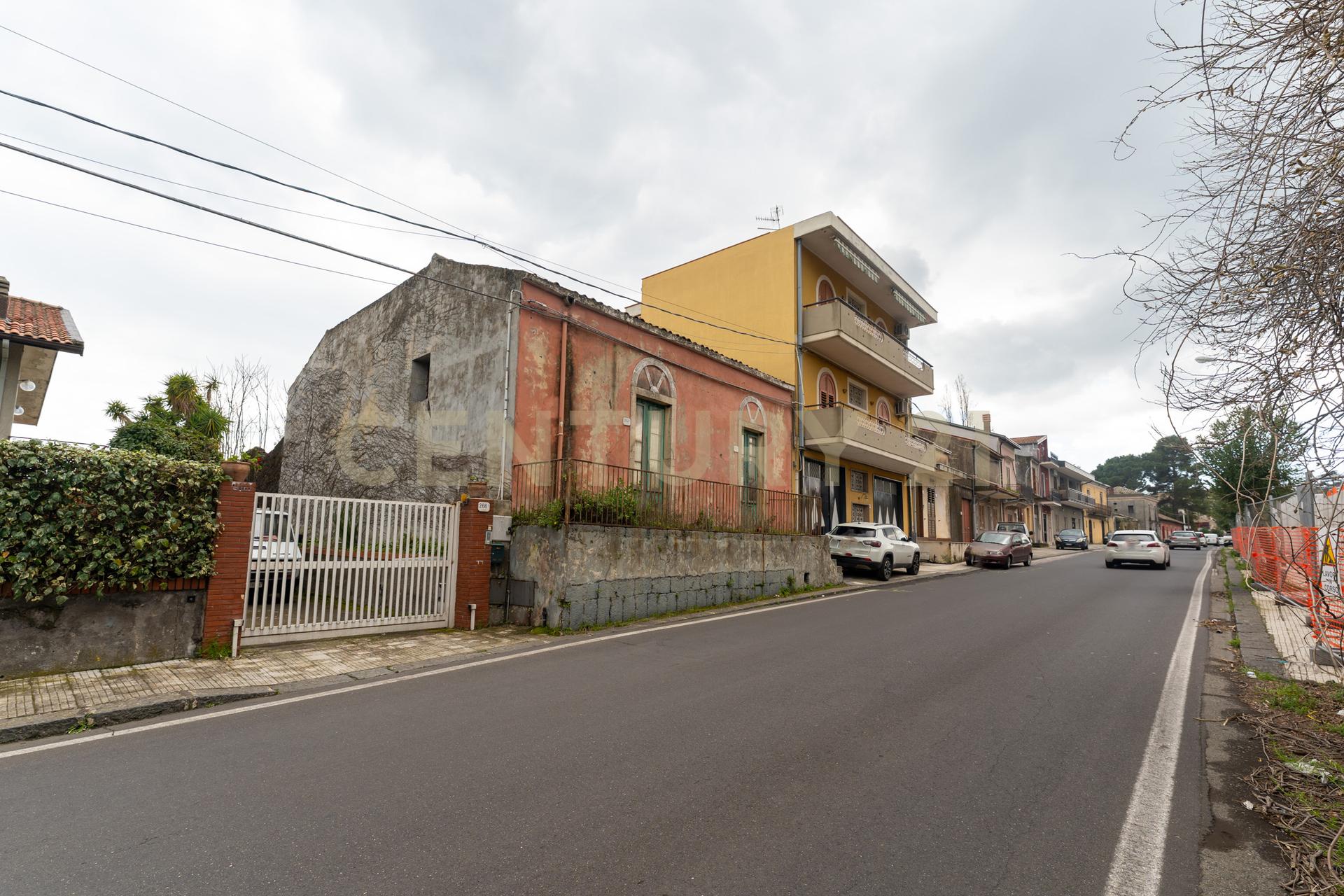 Casa indipendente in Via Armando Diaz 262, Zafferana Etnea