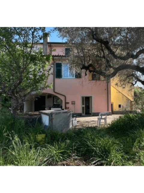 Trilocale, Castelnuovo Magra — foto 2 di 5