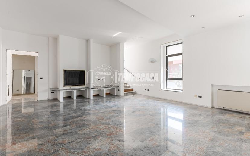 Appartamento in Via Mario Greppi 18, Segrate