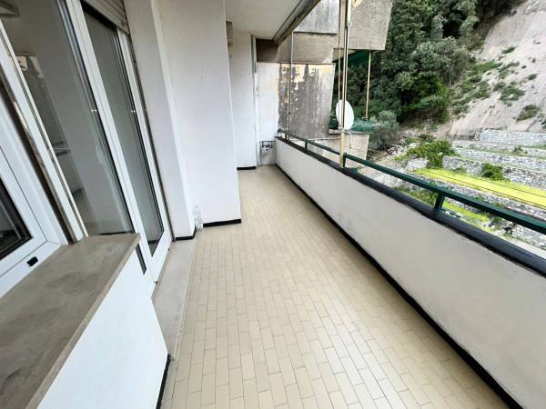 Appartamento in Via Genova, Sestri Levante