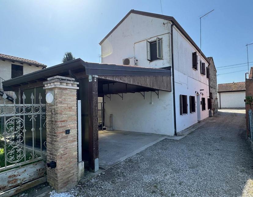 Casa indipendente in Via Ca' Labia, Cavarzere — foto 2 di 5