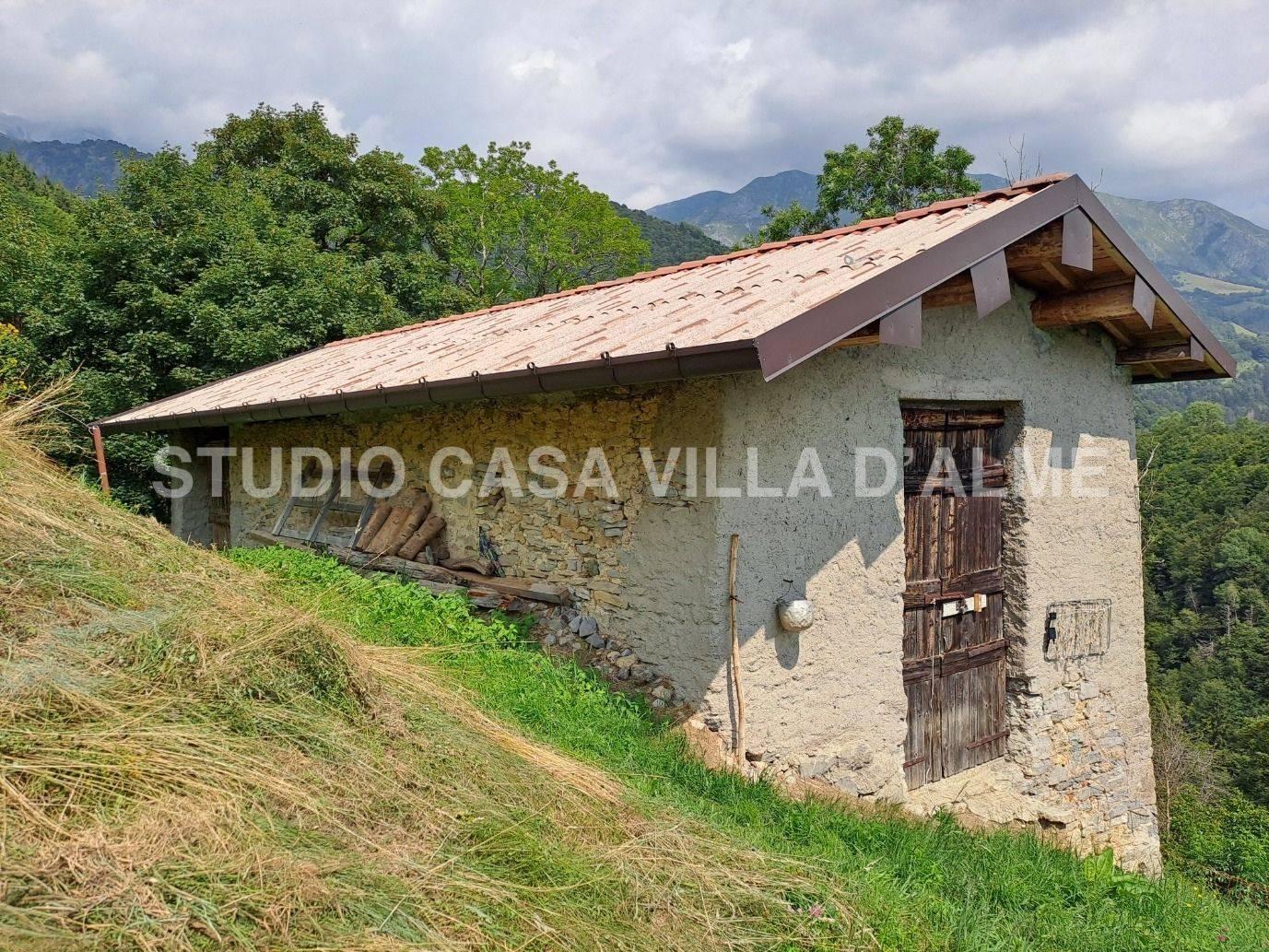 Rustico in S.S. Trinità, Oltre il Colle