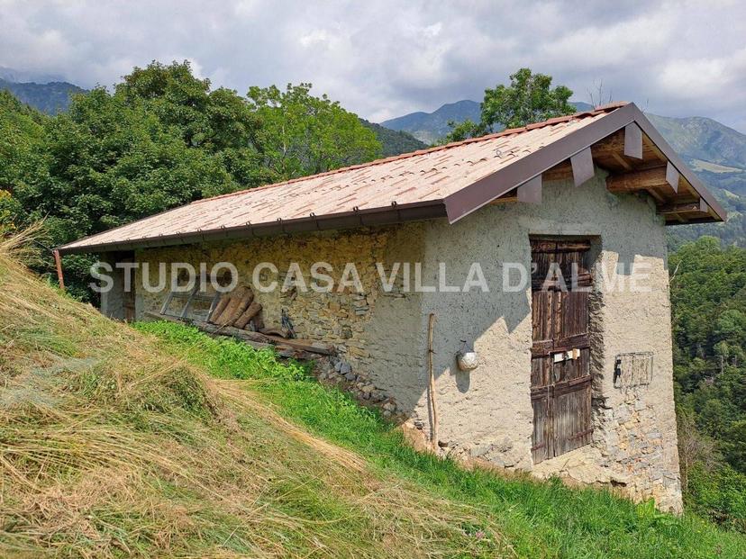 Rustico in S.S. Trinità, Oltre il Colle
