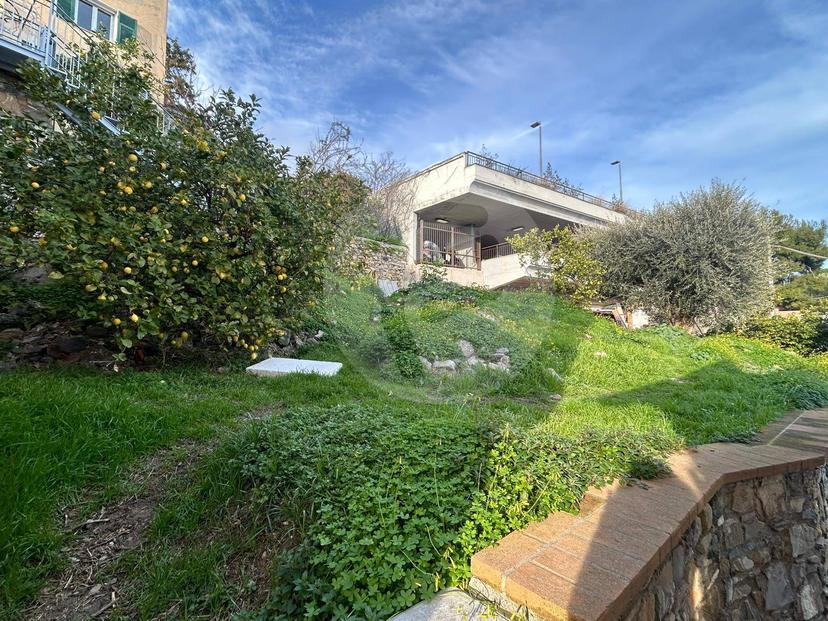 Loft in Via Vincenzo Pelle, Alassio — foto 3 di 5