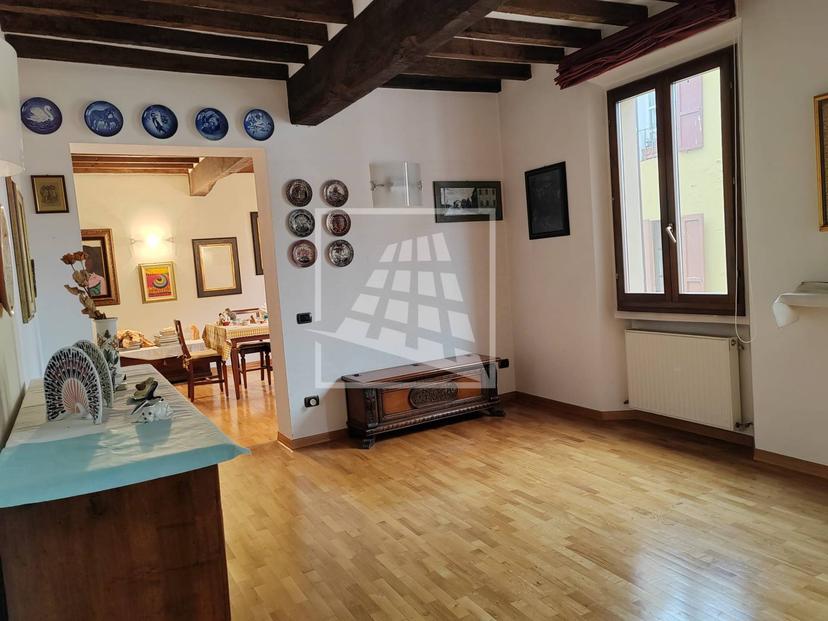Trilocale in Via S. Domenico, Reggio nell'Emilia — foto 2 di 5
