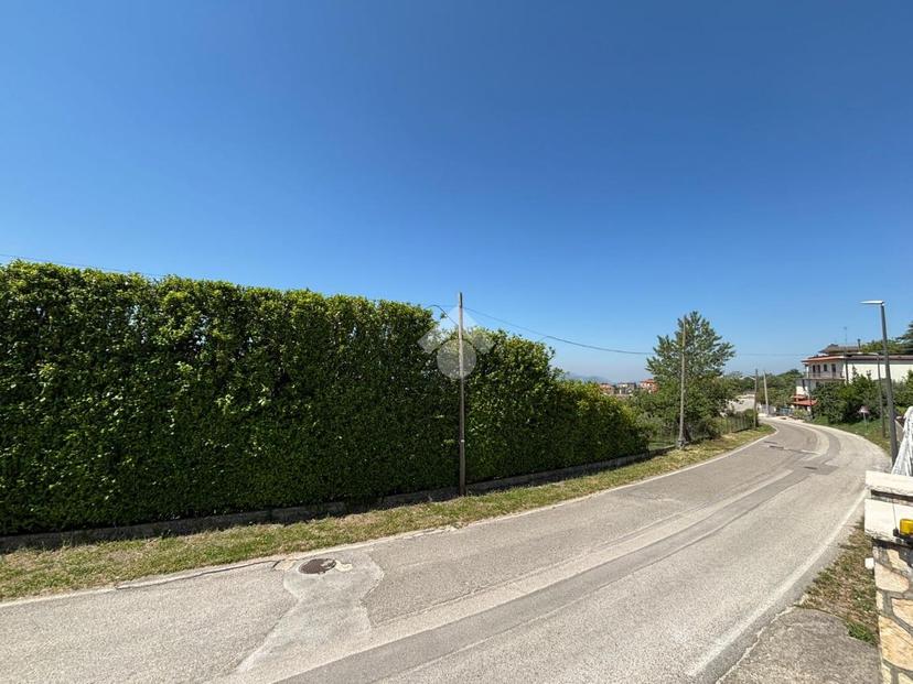 Casa indipendente in Str. Rotabile Frasso Telesino-Dugenta 94, Frasso Telesino — foto 2 di 5