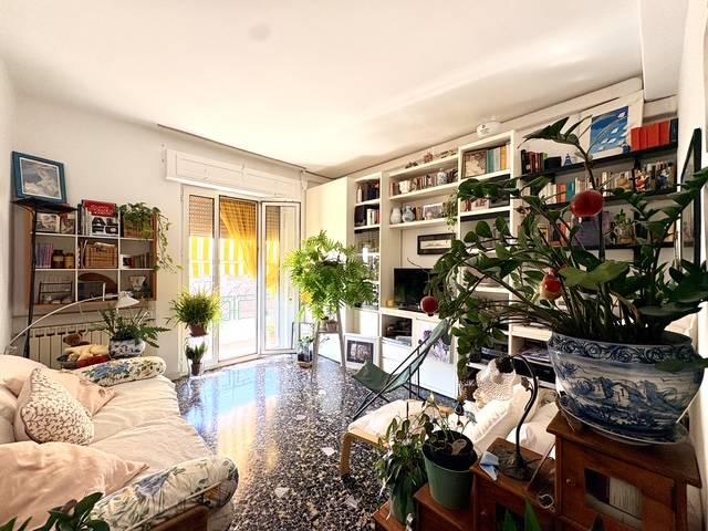 Trilocale in Via Corridoni 6, Savona