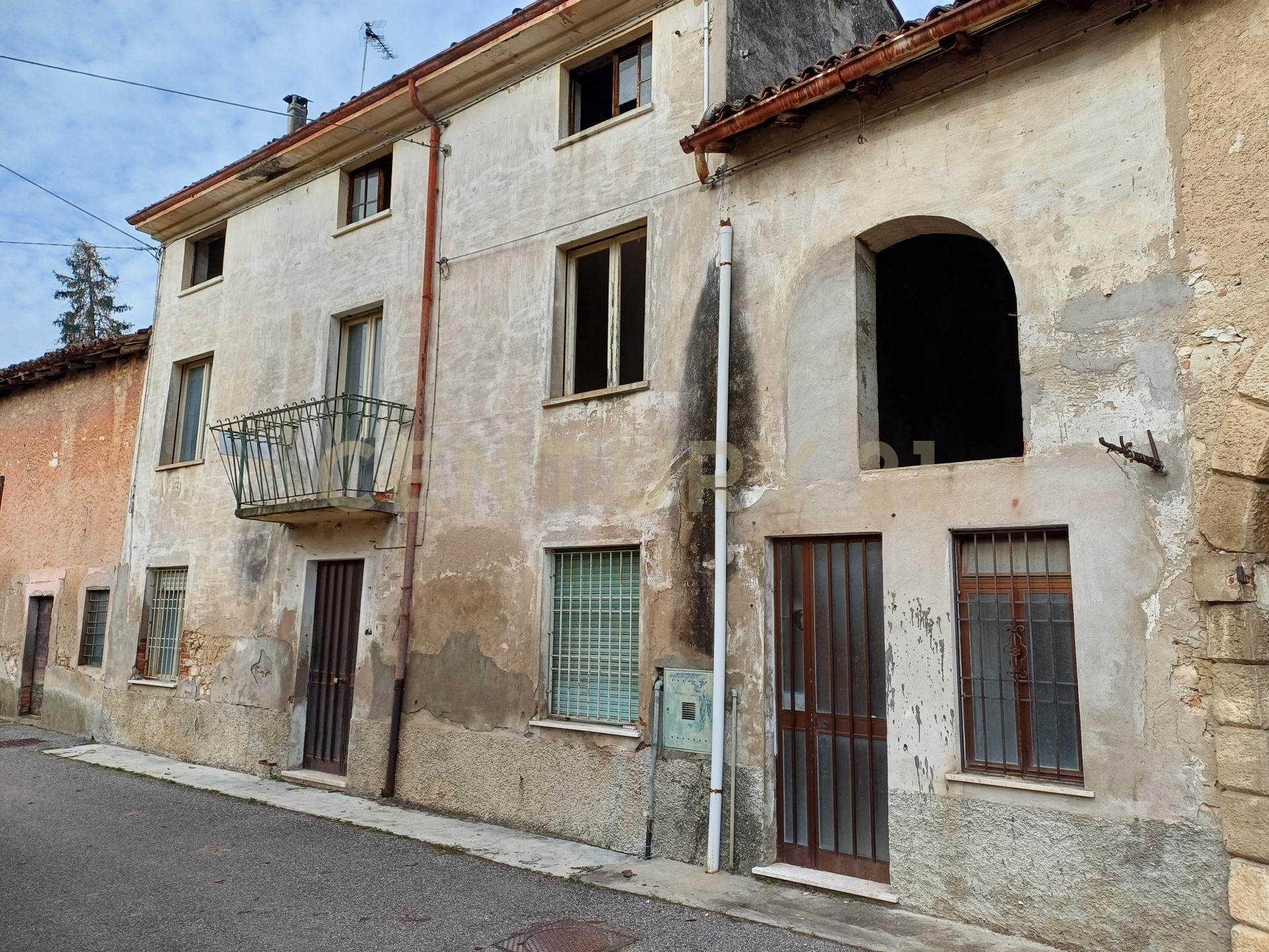 Rustico in Via Gorghello 2, Cazzano di Tramigna