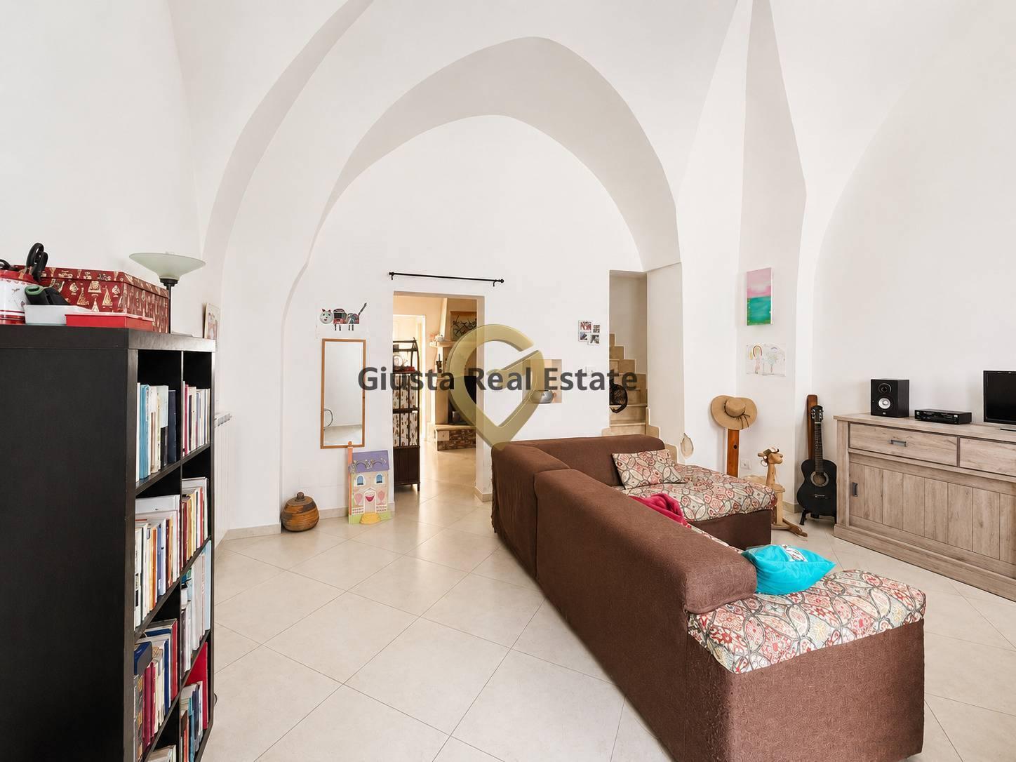 Casa indipendente in Via Caterina Scazzeri 153, Latiano
