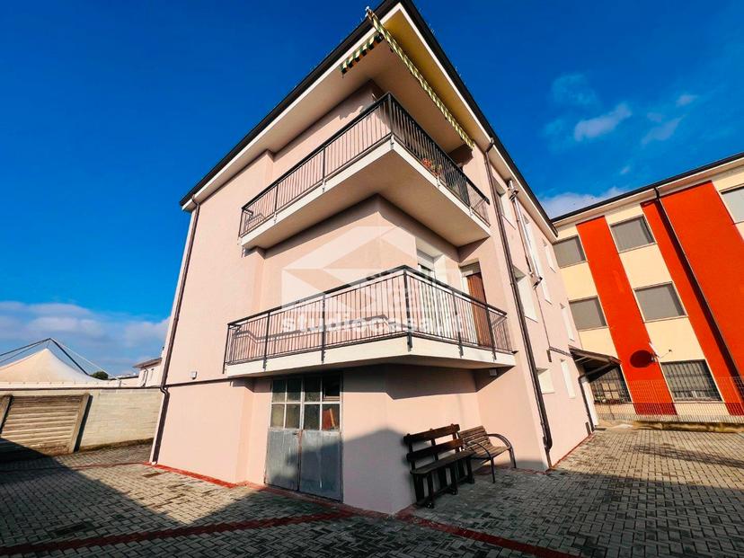 Trilocale in Via Europa, Bagnolo Cremasco — foto 2 di 5