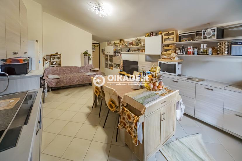 Trilocale in Via Vincenzo Bellini, Uta — foto 4 di 5
