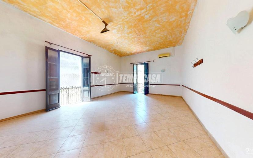Casa indipendente in Piazza San Lorenzo 38, Lizzanello — foto 3 di 5